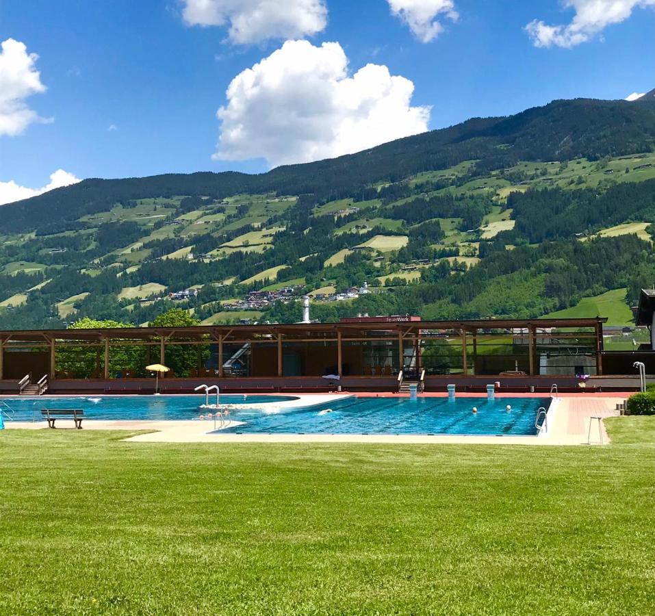 Mountain Penthouse Top 8 & 9 Fuegen Exterior photo